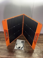 LUVKNIT Portable Solar Panel 100w/18v New Condition 23” x 22”
