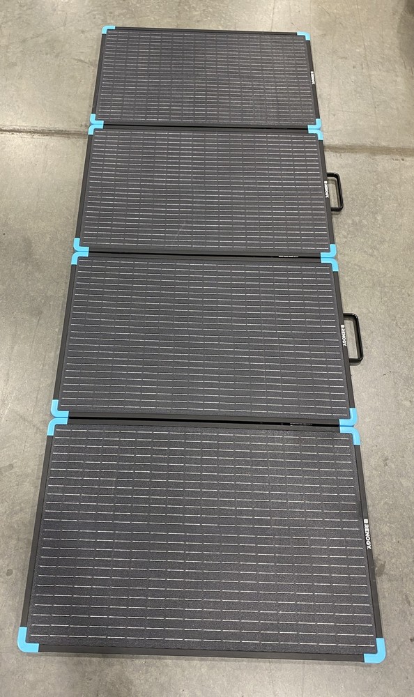 Renogy 220W Lightweight Portable Solar Suitcase RSP220LSC